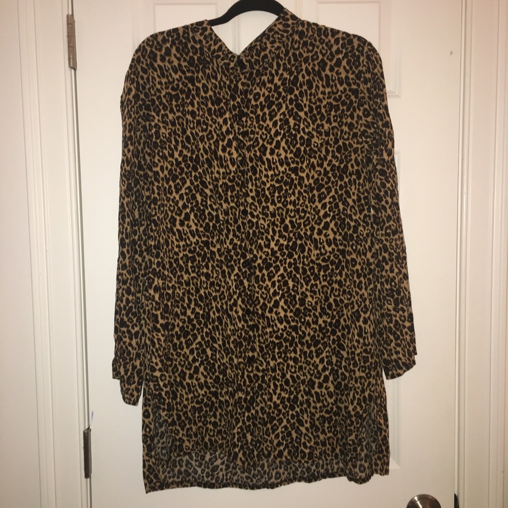 LEOPARD PRINT BUTTON UP SHIRT